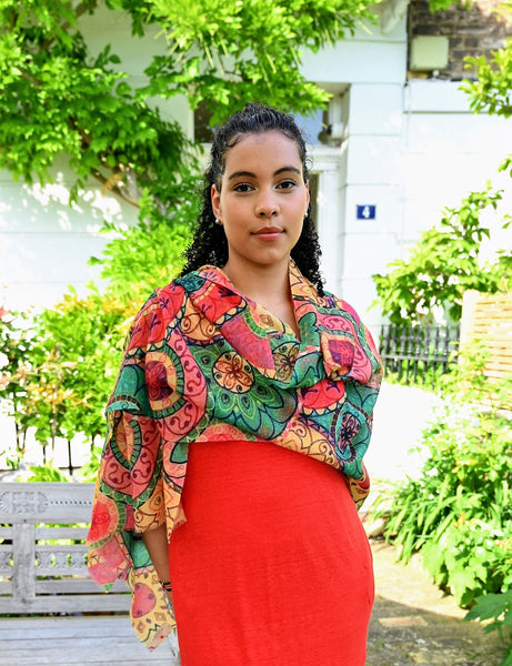 Pure vicuna scarf Kaleidoscope print, modelled by Nelly